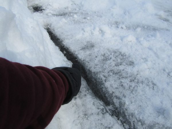 cutting a channel in ice