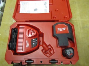 Milwaukee M12 Cordless 2-Beam Plumb Laser Kit 2320-21