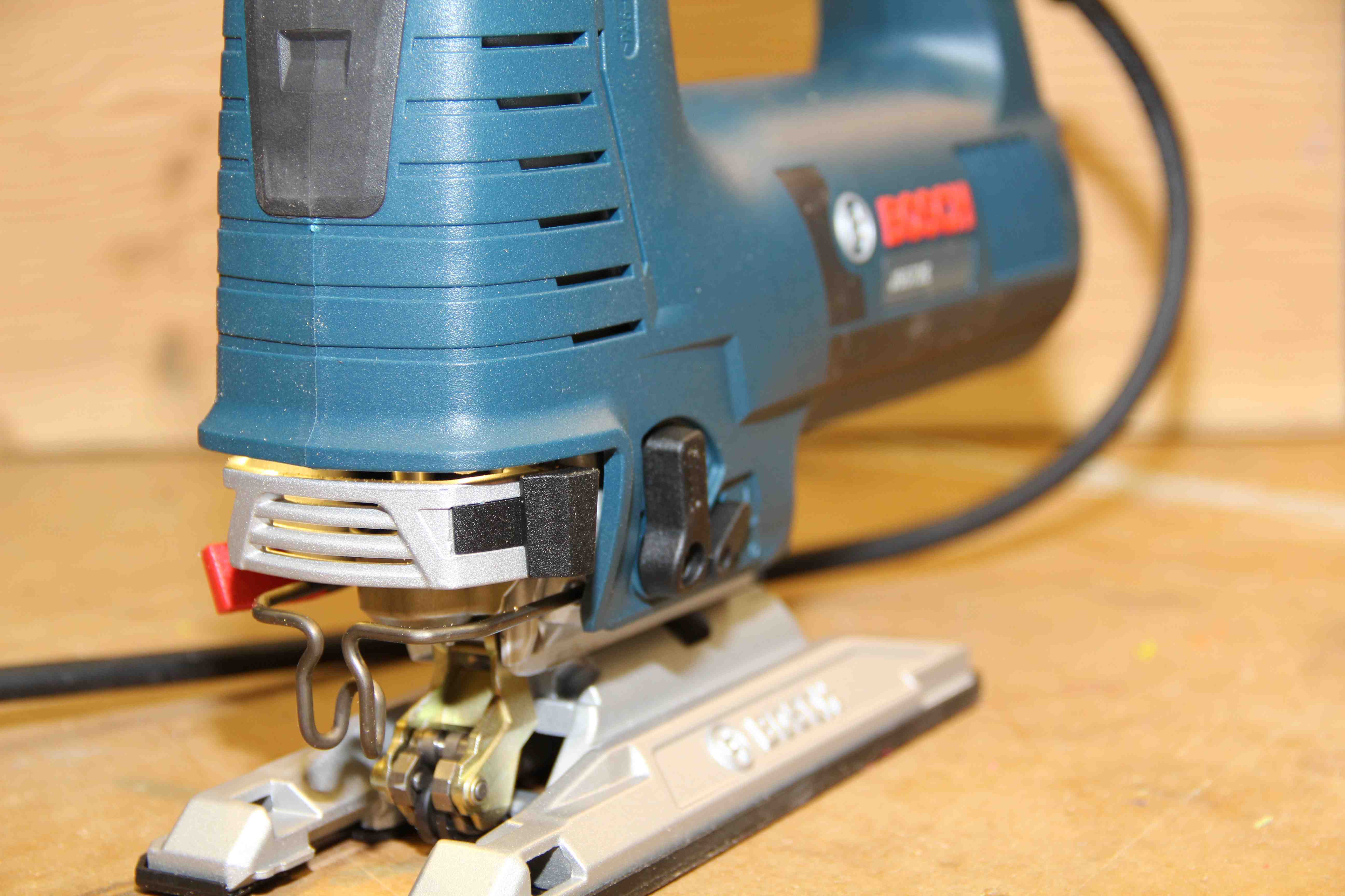 Bosch JS572EL Jig Saw