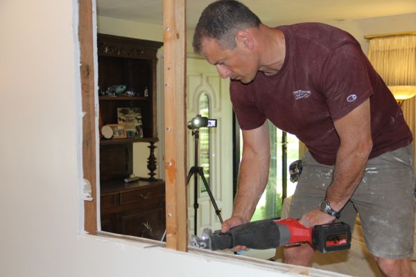How to Cut an Opening in a Non-Bearing Wall