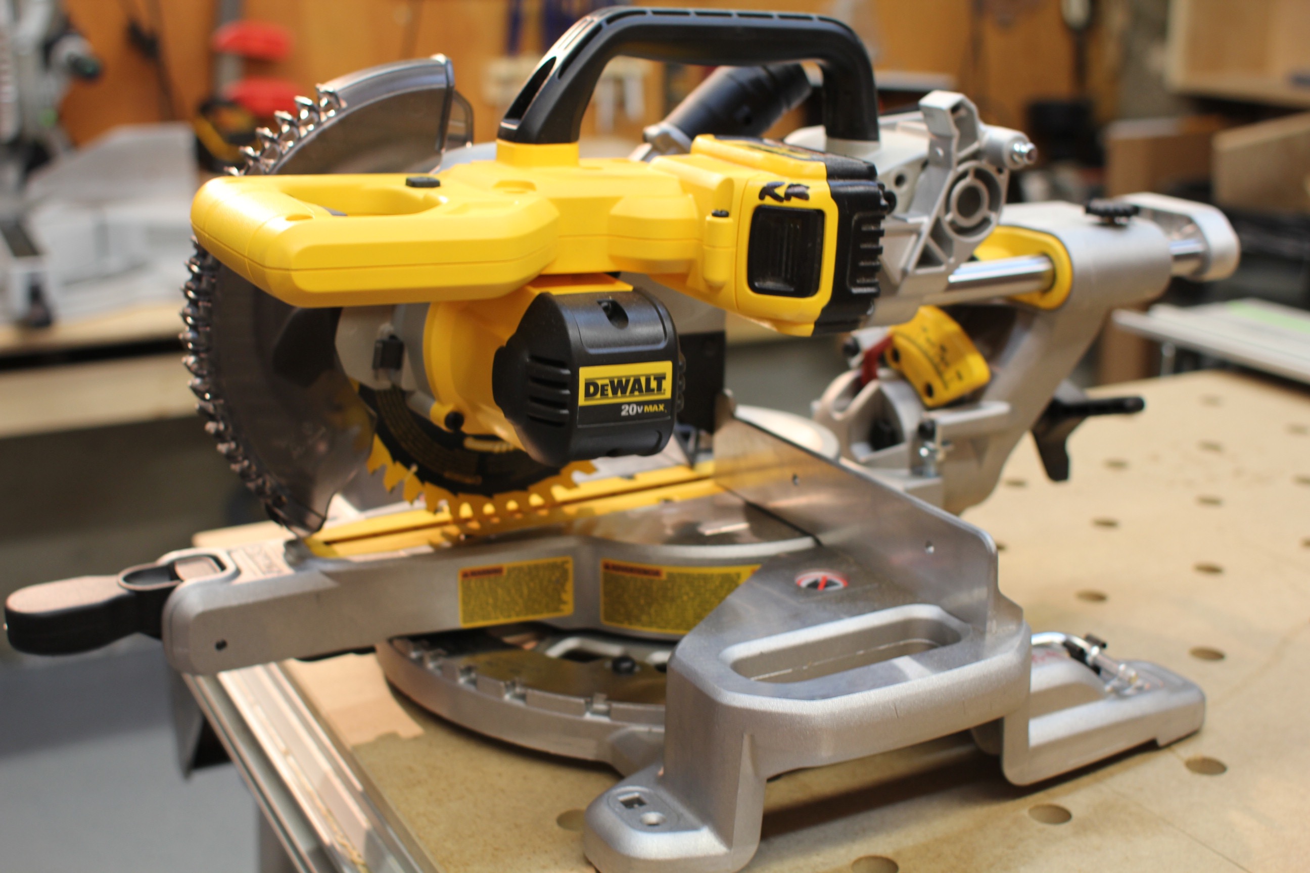 DEWALT 20V Cordless 7 1/4 Inch Miter Saw DCS361 - A Concord Carpenter