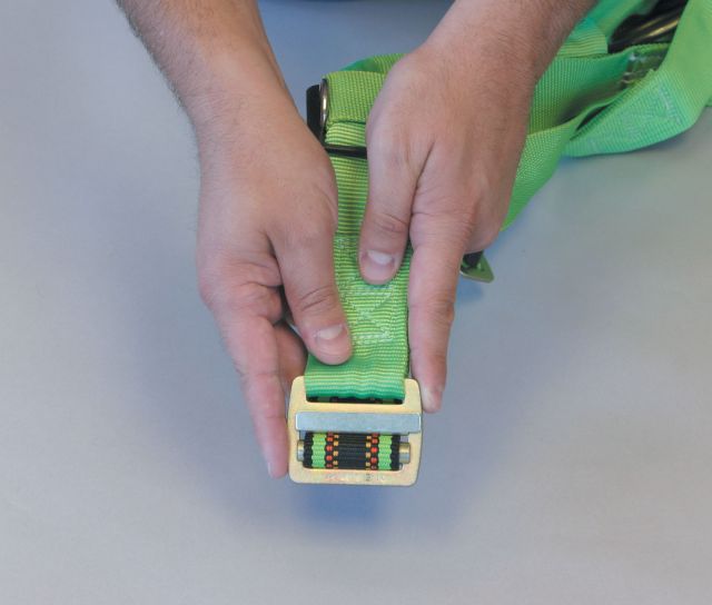 fall arrest harness FrictionBuckle A Concord Carpenter