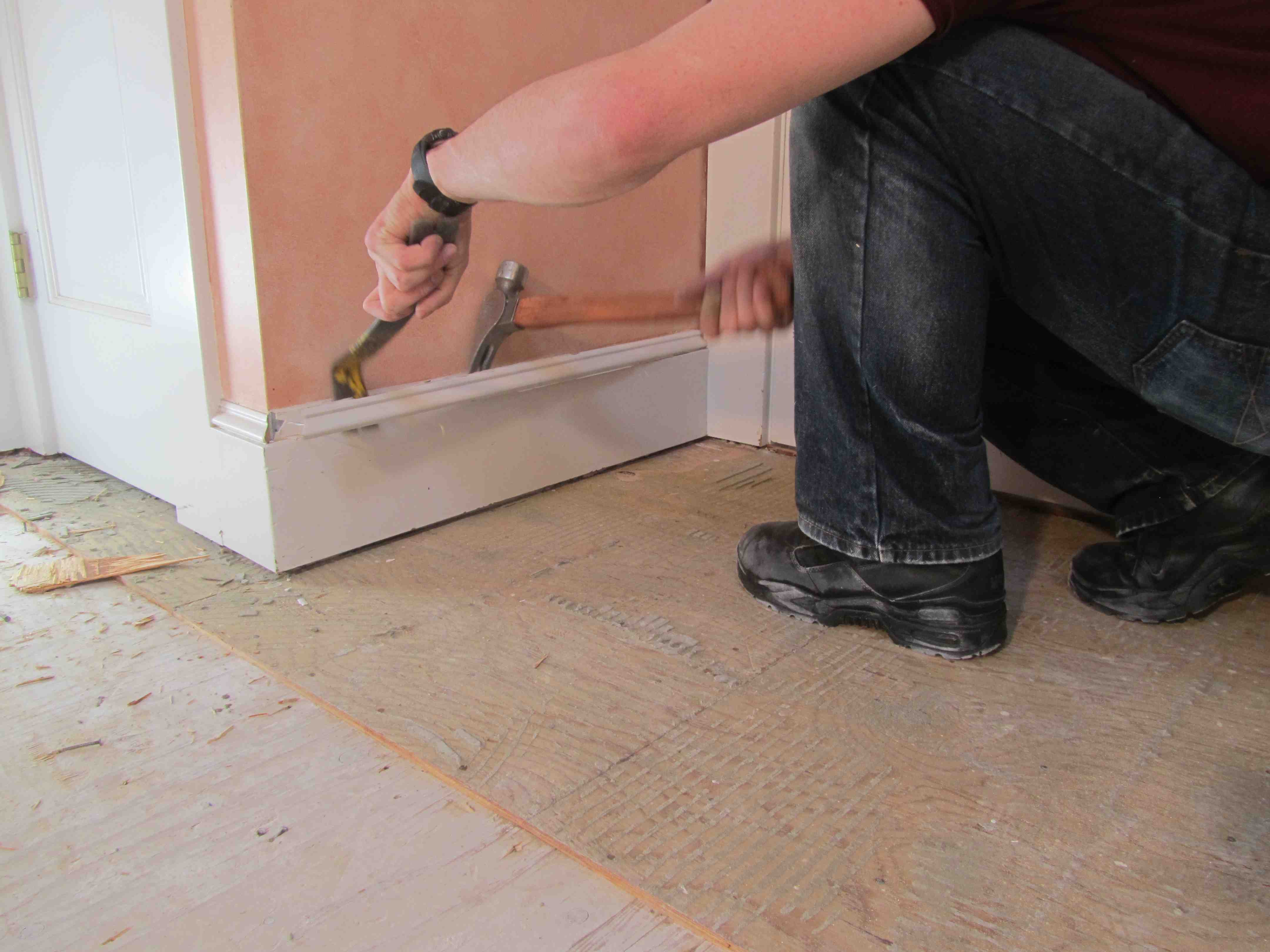 Remove A Tile Floor And Underlayment, Demo Tile Floor