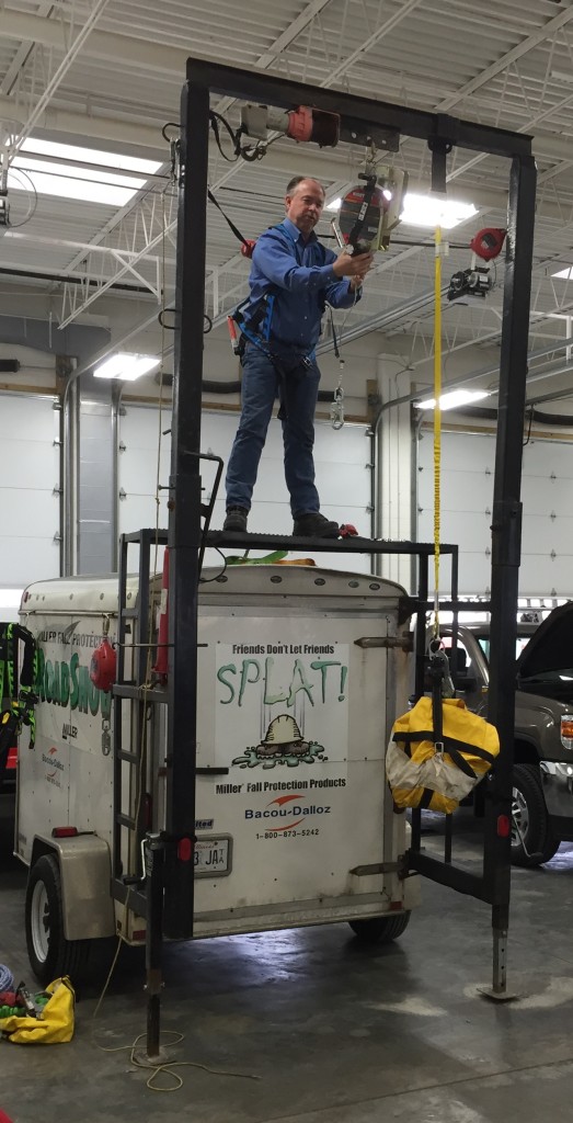 How To Inspect A Fall Arrest Harness - Concord Carpenter