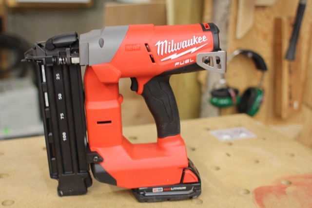 Milwaukee M18 Fuel 16 Gauge Cordless 