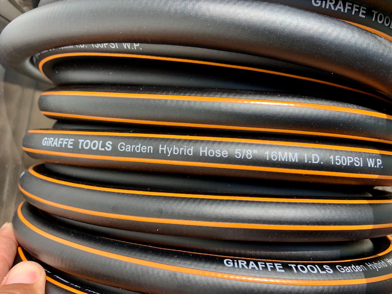 GiRAFFE TOOLS Wall Mounted Stainless Steel Garden Hose Reel ( 5/8 Hybrid Garden Hose)