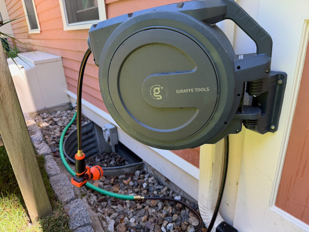 Giraffe Tools 130-ft Retractable Hose Reel
